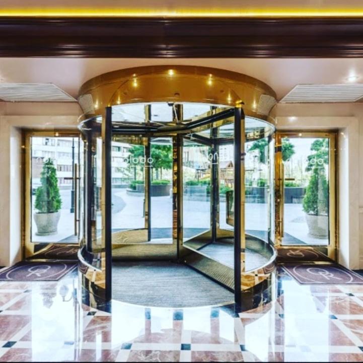 Vip 2 Rooms 75M2 Center Of Obolon Near River Side Kiev Ngoại thất bức ảnh